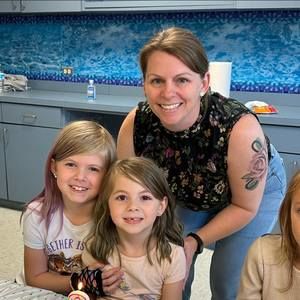 Meet your Posher, Lauren